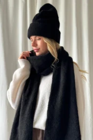 Alpakos vilnos šalikas Juodoji Elegancija - Image 5