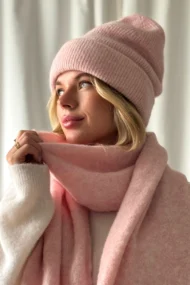 Alpakos vilnos šalikas Rožinis Sapnas - Image 2