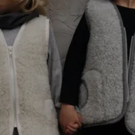 🩶 „Pilkoji ramybė“ – vaikiška alpakos vilnos liemenė - Image 6